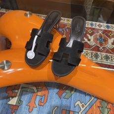 Hermes Slippers